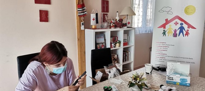 Uvježbavanje igrokaza Sobić Svjetlonosić: Da.R.Da – Dajmo Radost Dardi Uvježbavanje igrokaza Sobić Svjetlonosić: Da.R.Da – Dajmo Radost Dardi