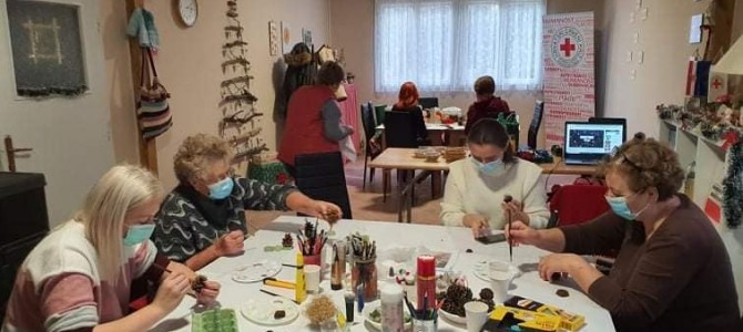 Izrada ukrasa u duhu Božića: Da.R.Da – Dajmo Radost Dardi Izrada ukrasa u duhu Božića: Da.R.Da – Dajmo Radost Dardi