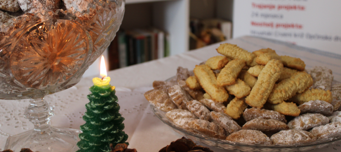 Izrada božićnih keksića: Da.R.Da – Dajmo Radost Dardi Izrada božićnih keksića: Da.R.Da – Dajmo Radost Dardi