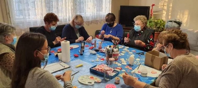 Izradi, ukrasi i pokloni: Da.R.Da – Dajmo Radost Dardi Izradi, ukrasi i pokloni: Da.R.Da – Dajmo Radost Dardi