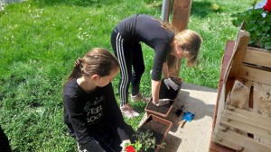 279423673_1045284776083722_5135177055916968650_n